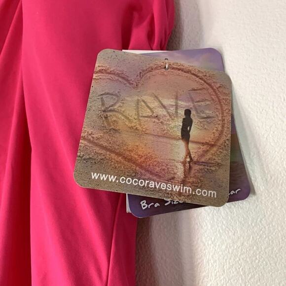 Coco Rave Women's One Piece Bra Sized Swimsuit NWT Size Medium - Picture 3 of 12